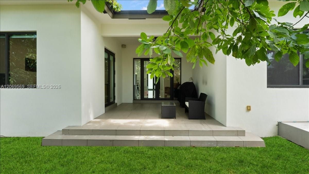 Activo con contrato: $1,395,000 (3 camas, 2 baños, 2132 Pies cuadrados)