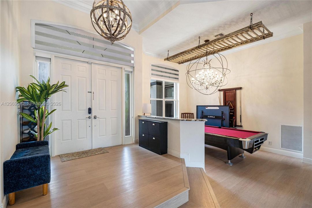 For Sale: $1,850,000 (5 beds, 4 baths, 4291 Square Feet)