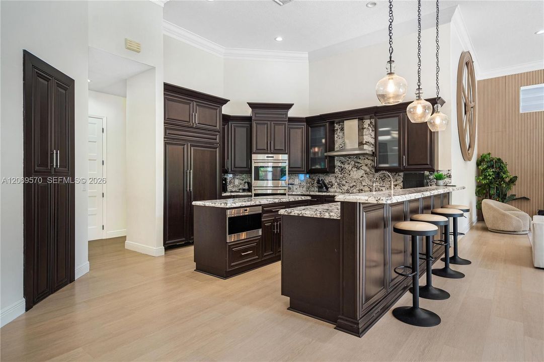 For Sale: $1,850,000 (5 beds, 4 baths, 4291 Square Feet)