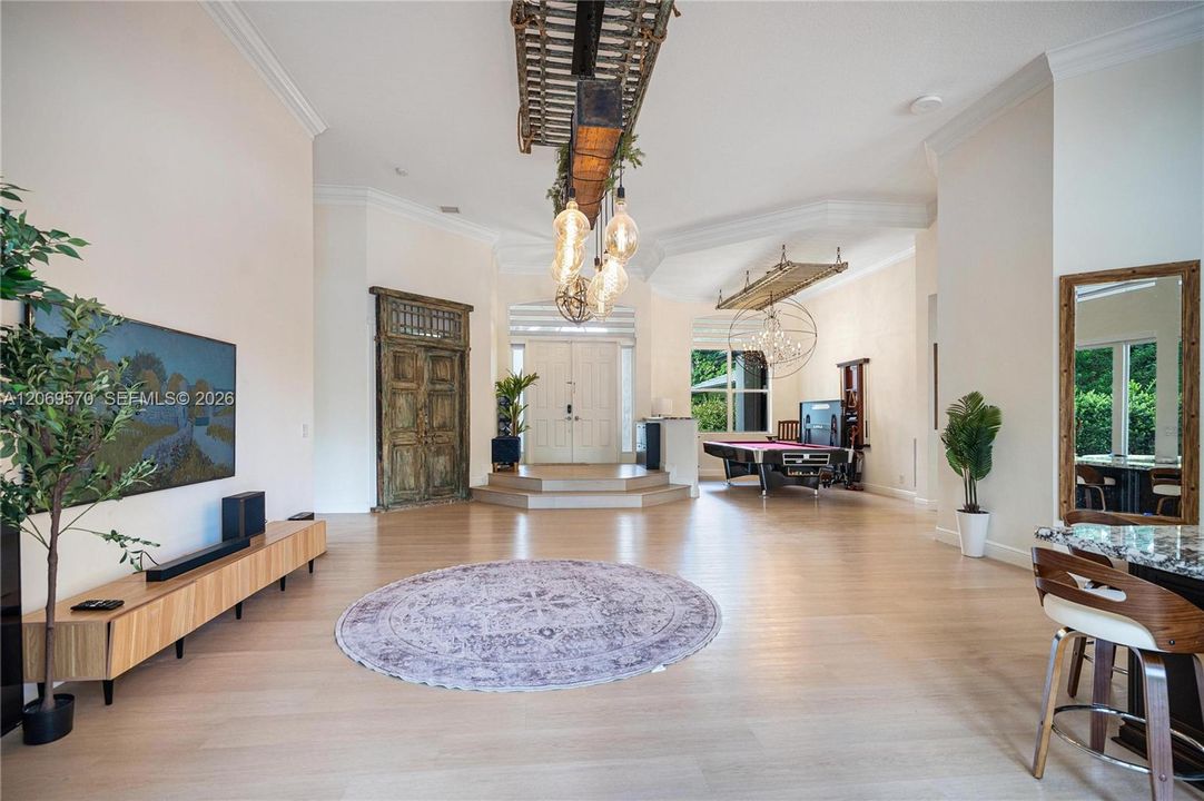 For Sale: $1,850,000 (5 beds, 4 baths, 4291 Square Feet)