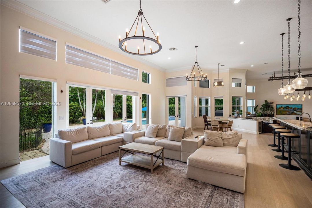 For Sale: $1,850,000 (5 beds, 4 baths, 4291 Square Feet)