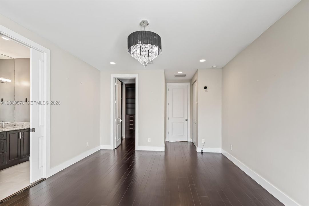 For Rent: $5,499 (3 beds, 2 baths, 2538 Square Feet)