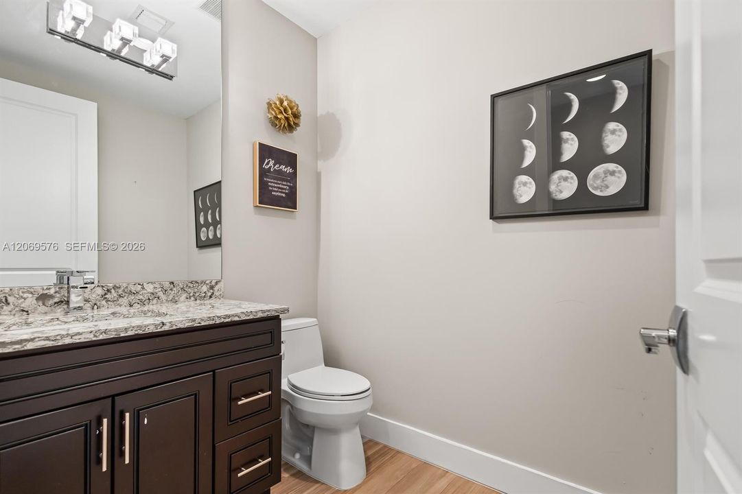 For Rent: $5,499 (3 beds, 2 baths, 2538 Square Feet)