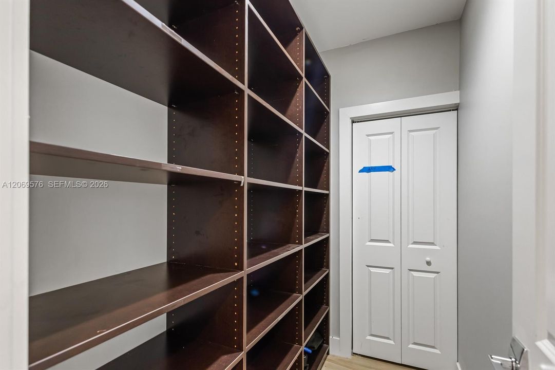 For Rent: $5,499 (3 beds, 2 baths, 2538 Square Feet)