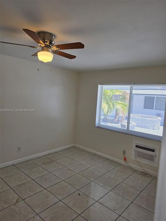 For Rent: $1,575 (1 beds, 1 baths, 550 Square Feet)