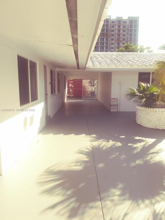 For Rent: $1,575 (1 beds, 1 baths, 550 Square Feet)