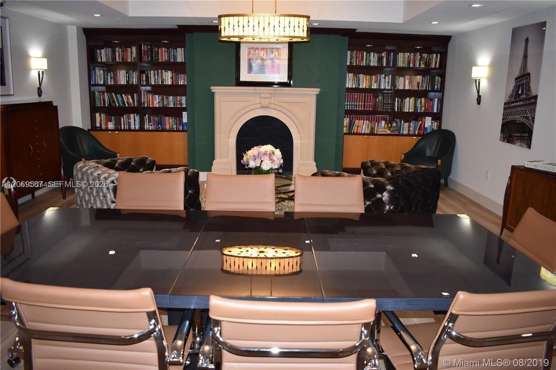 For Sale: $1,500,000 (2 beds, 2 baths, 1590 Square Feet)