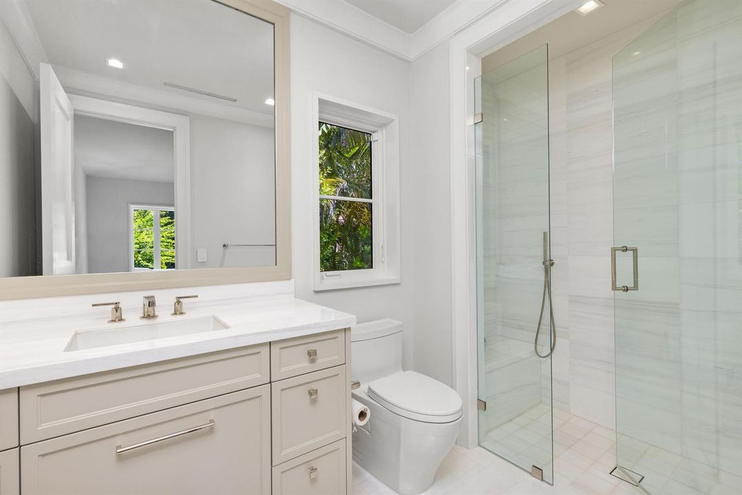 Guest Bath 6