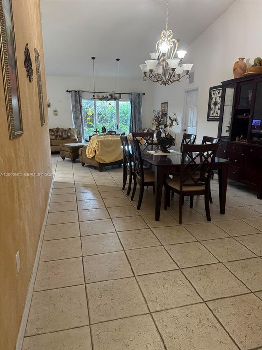 For Rent: $1,100 (1 beds, 1 baths, 400 Square Feet)