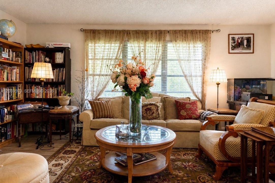 En Venta: $265,000 (2 camas, 2 baños, 1080 Pies cuadrados)