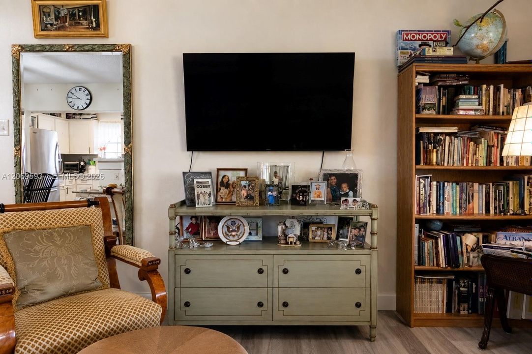 En Venta: $265,000 (2 camas, 2 baños, 1080 Pies cuadrados)
