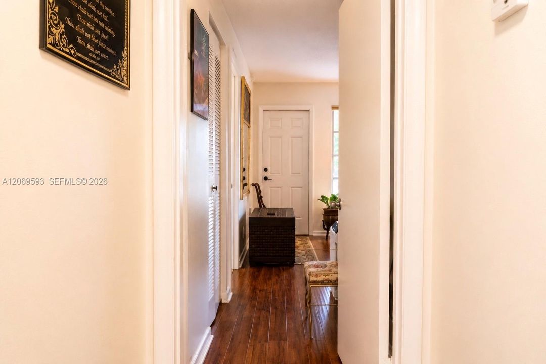 En Venta: $265,000 (2 camas, 2 baños, 1080 Pies cuadrados)
