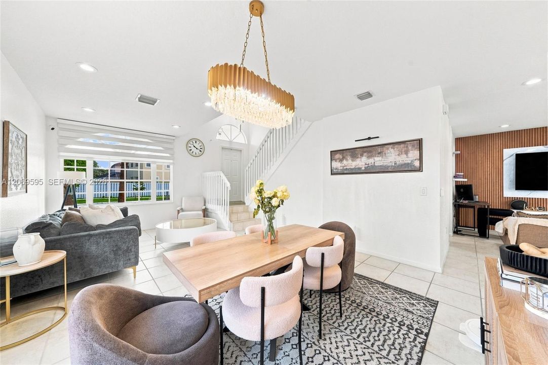 For Sale: $640,000 (4 beds, 3 baths, 1784 Square Feet)