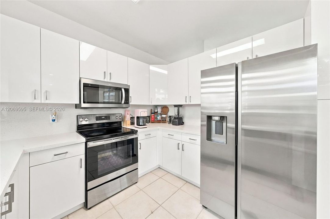 For Sale: $640,000 (4 beds, 3 baths, 1784 Square Feet)