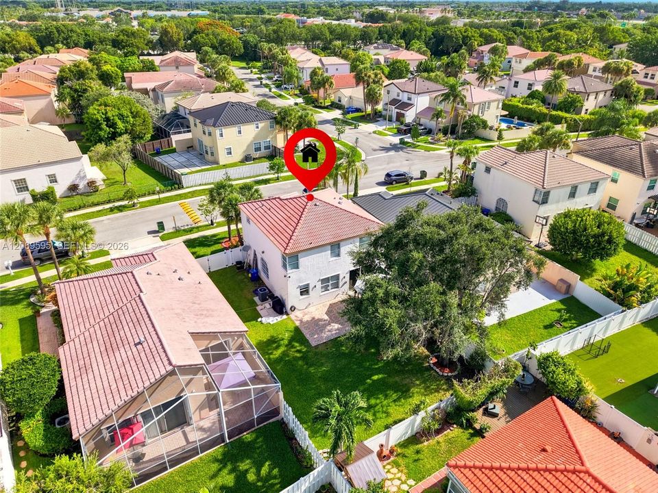 For Sale: $640,000 (4 beds, 3 baths, 1784 Square Feet)