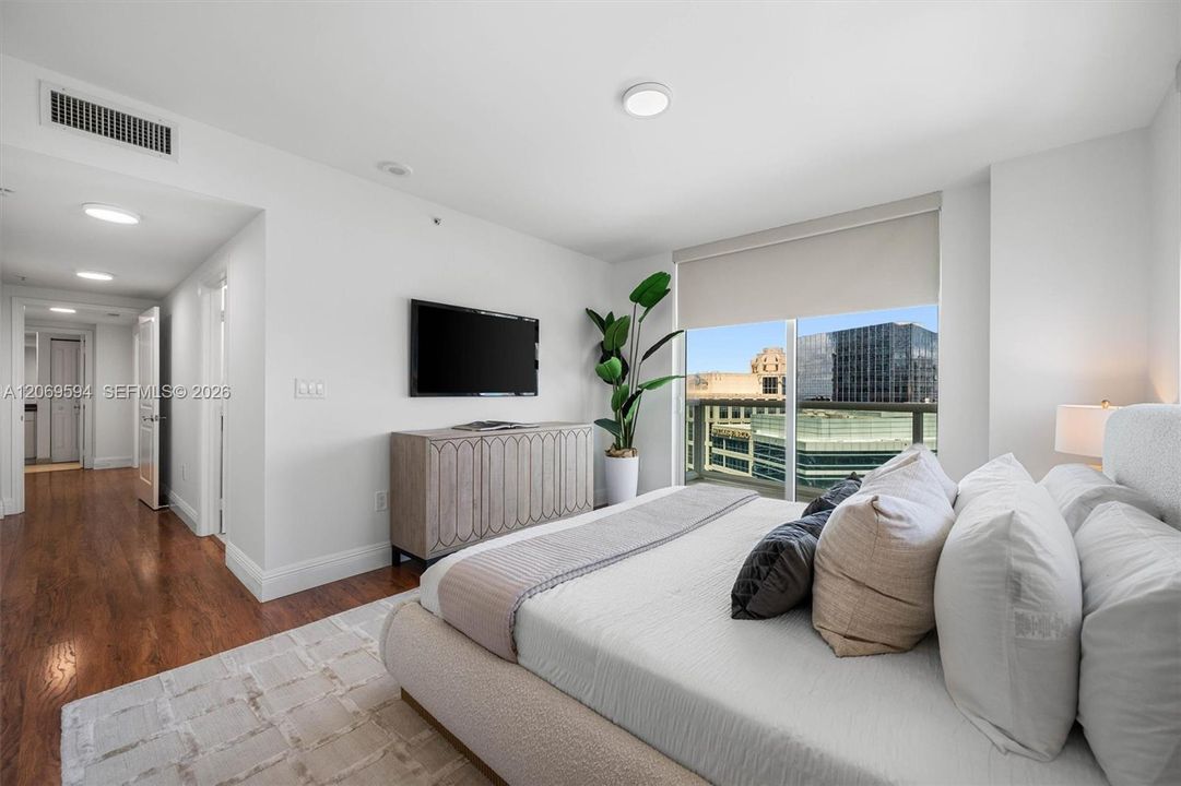 For Sale: $1,095,000 (3 beds, 2 baths, 1469 Square Feet)
