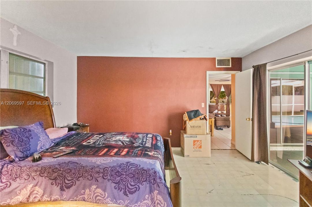 For Sale: $539,000 (4 beds, 2 baths, 1642 Square Feet)