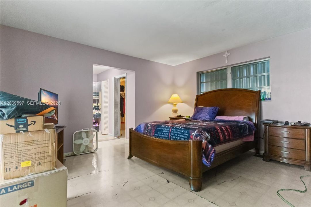 For Sale: $539,000 (4 beds, 2 baths, 1642 Square Feet)