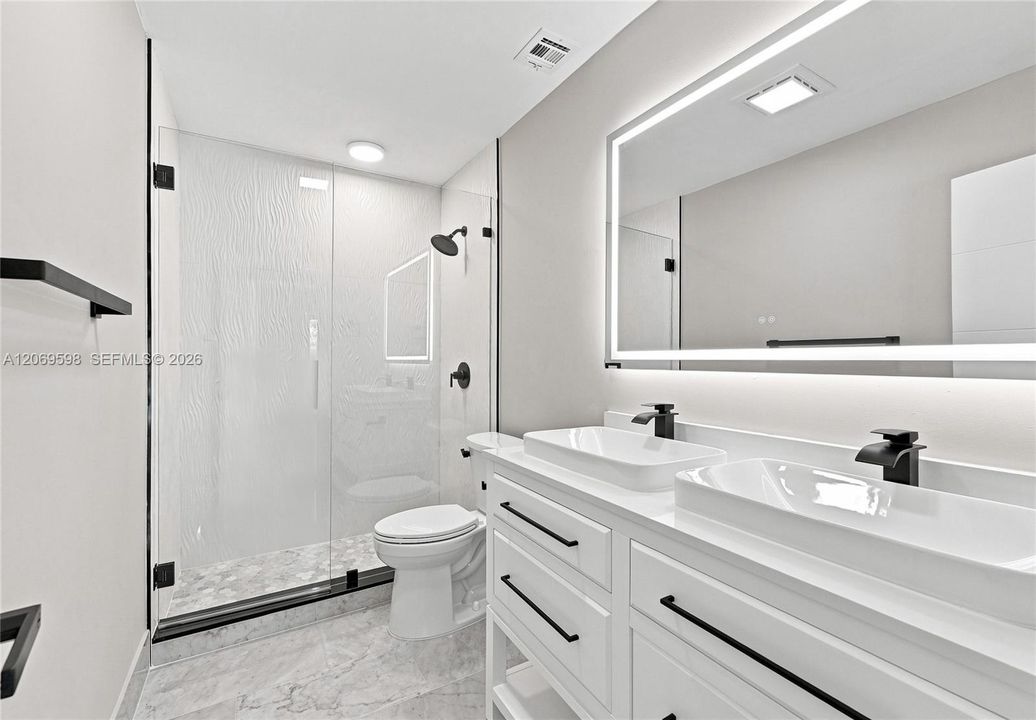 For Sale: $874,000 (4 beds, 2 baths, 1560 Square Feet)