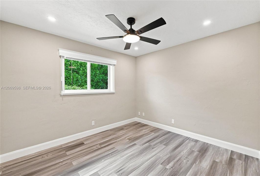 For Sale: $874,000 (4 beds, 2 baths, 1560 Square Feet)