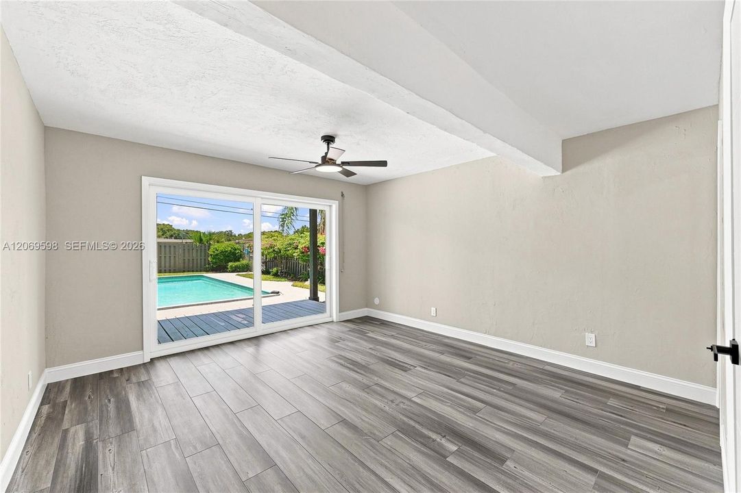 For Sale: $874,000 (4 beds, 2 baths, 1560 Square Feet)