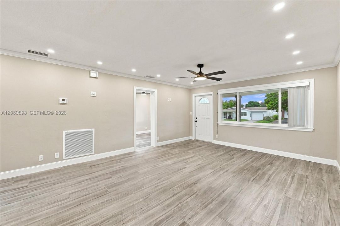 For Sale: $874,000 (4 beds, 2 baths, 1560 Square Feet)
