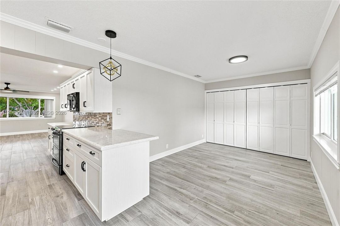 For Sale: $874,000 (4 beds, 2 baths, 1560 Square Feet)