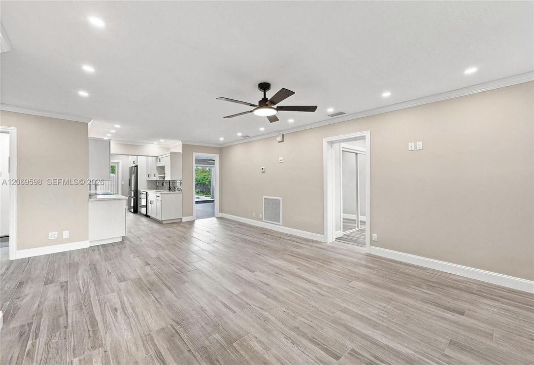 For Sale: $874,000 (4 beds, 2 baths, 1560 Square Feet)