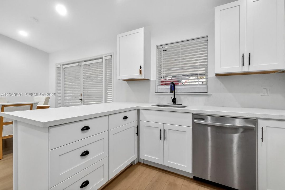For Sale: $690,000 (3 beds, 2 baths, 1357 Square Feet)