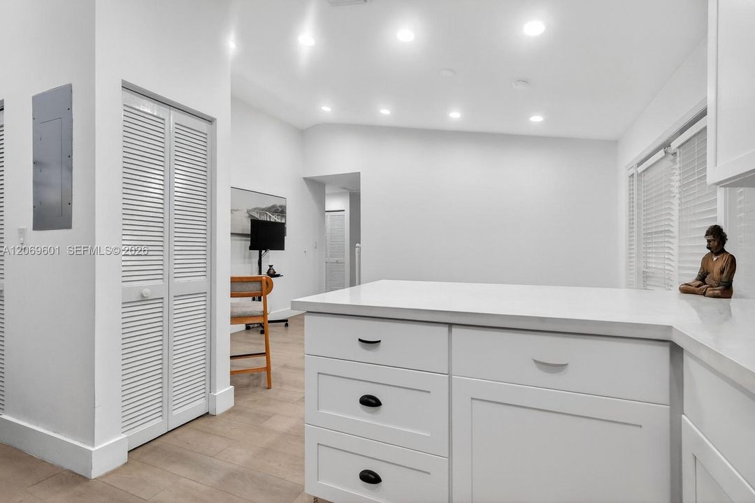 For Sale: $690,000 (3 beds, 2 baths, 1357 Square Feet)