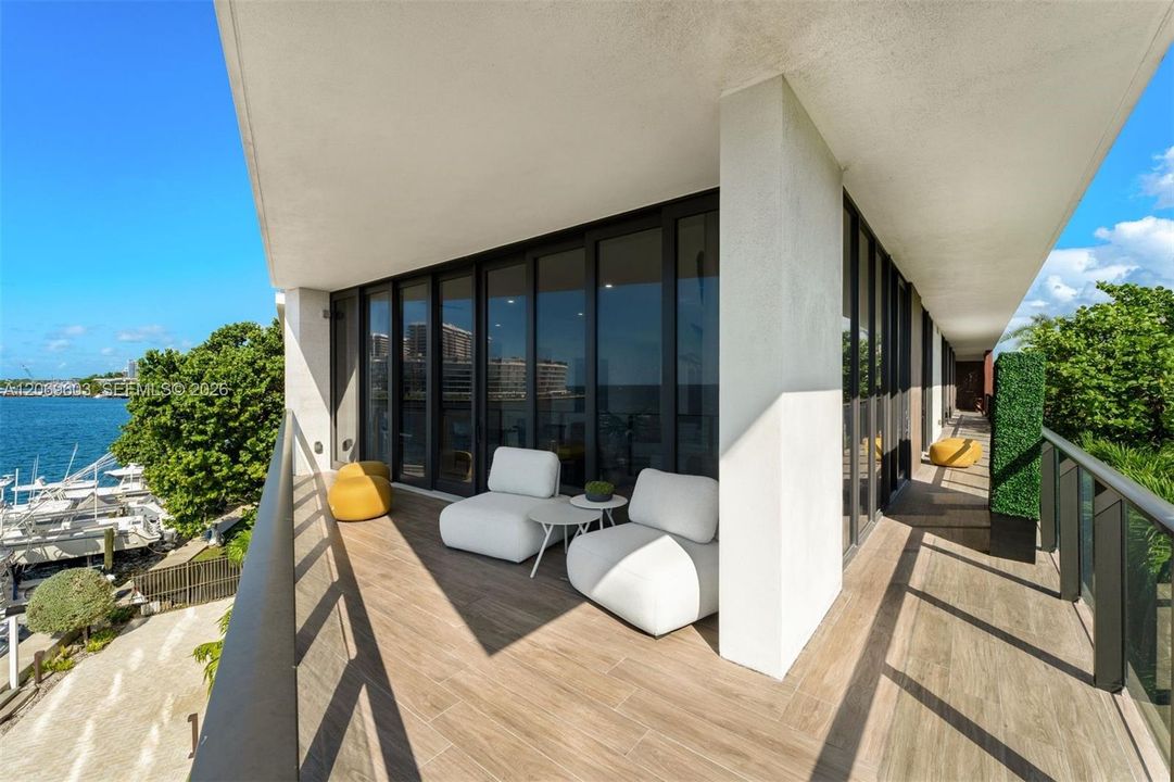 For Sale: $3,995,000 (3 beds, 3 baths, 2978 Square Feet)