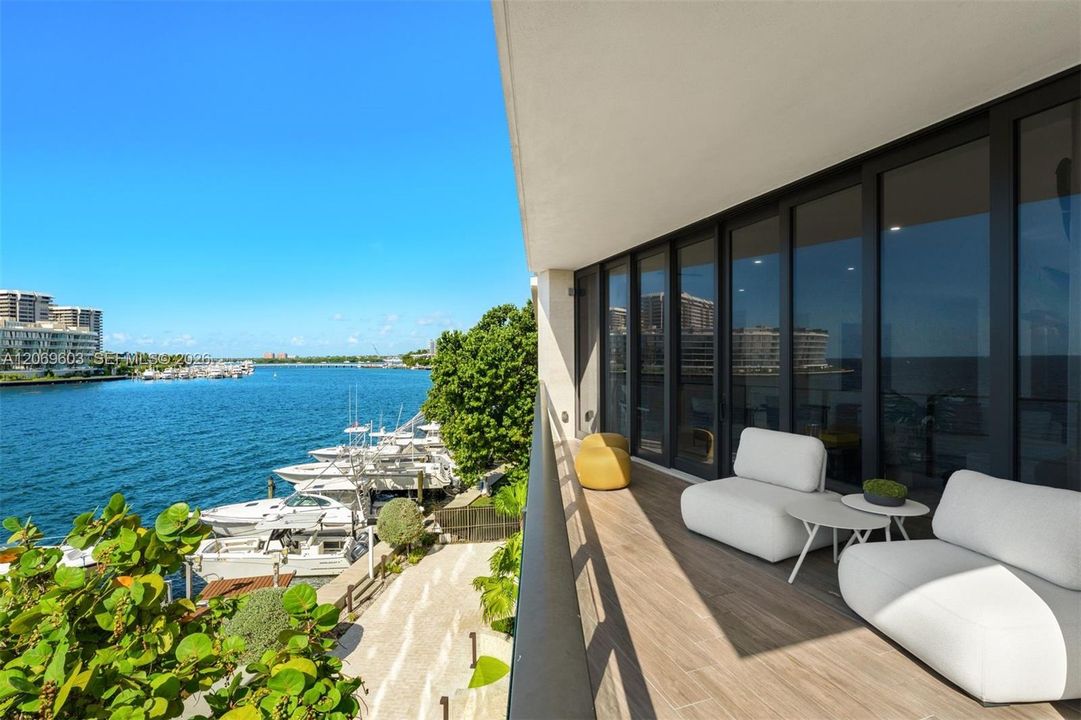 For Sale: $3,995,000 (3 beds, 3 baths, 2978 Square Feet)
