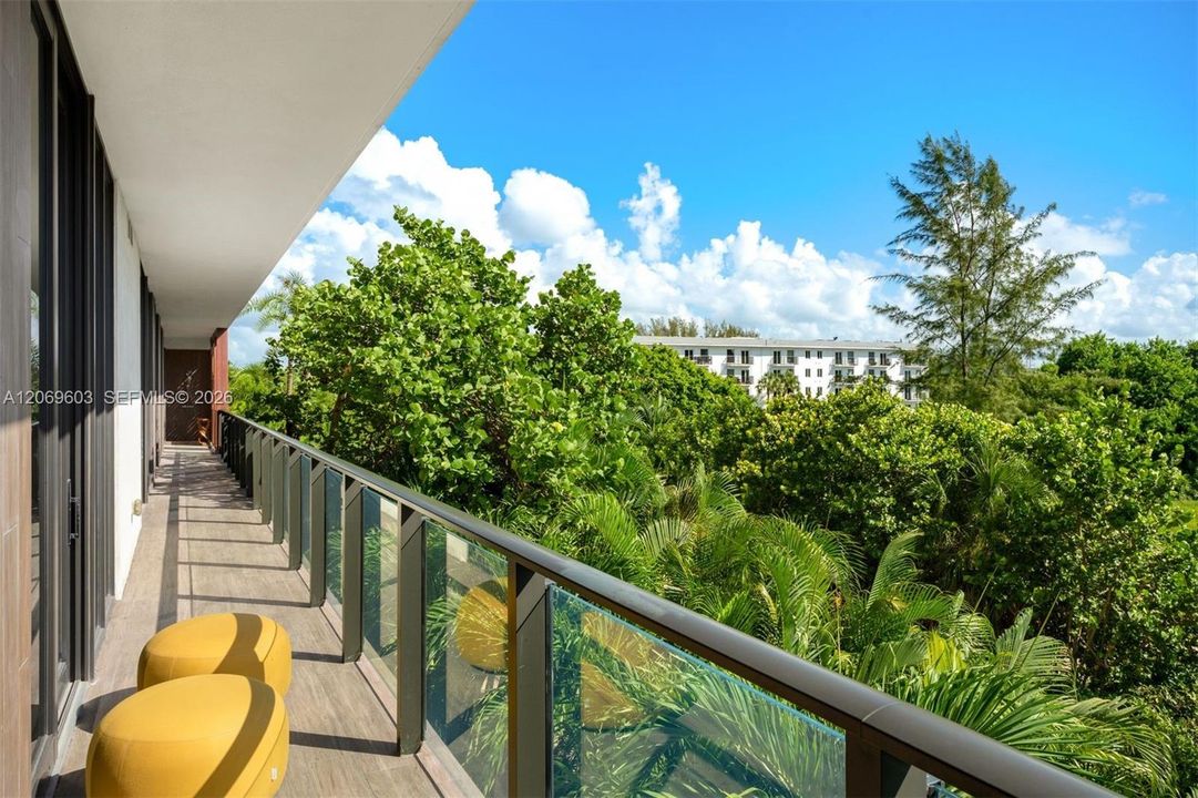 For Sale: $3,995,000 (3 beds, 3 baths, 2978 Square Feet)