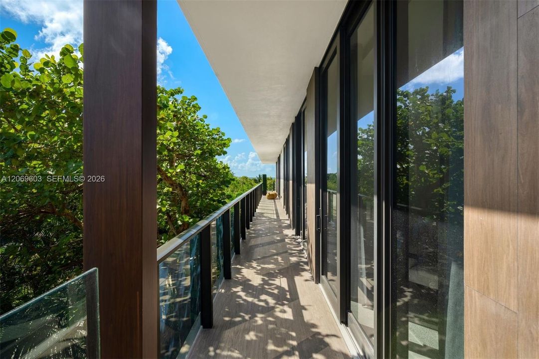 For Sale: $3,995,000 (3 beds, 3 baths, 2978 Square Feet)