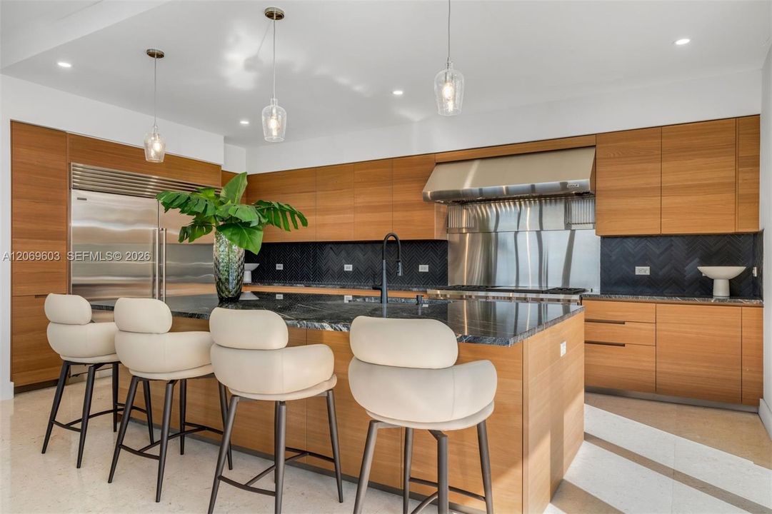 For Sale: $3,995,000 (3 beds, 3 baths, 2978 Square Feet)