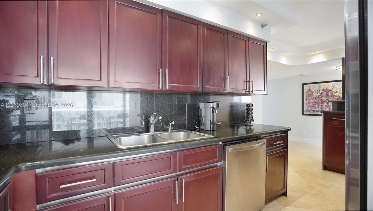 For Rent: $7,500 (2 beds, 2 baths, 1980 Square Feet)