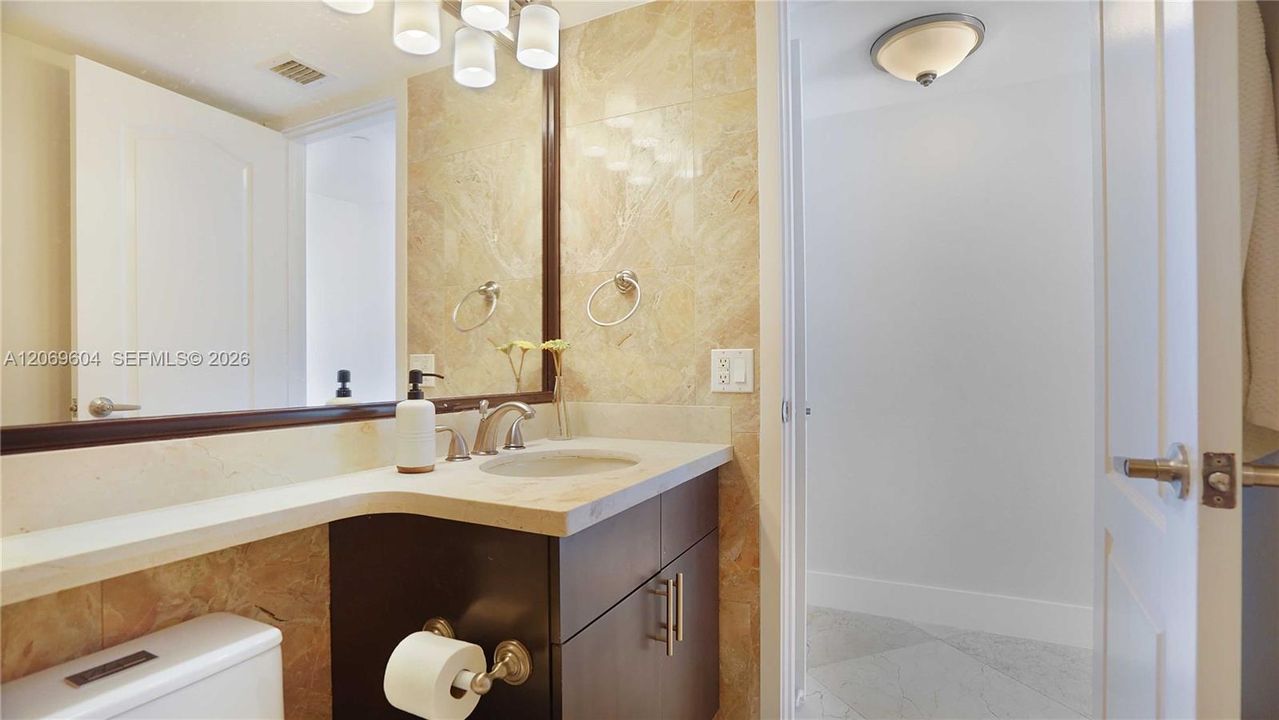 For Rent: $7,500 (2 beds, 2 baths, 1980 Square Feet)