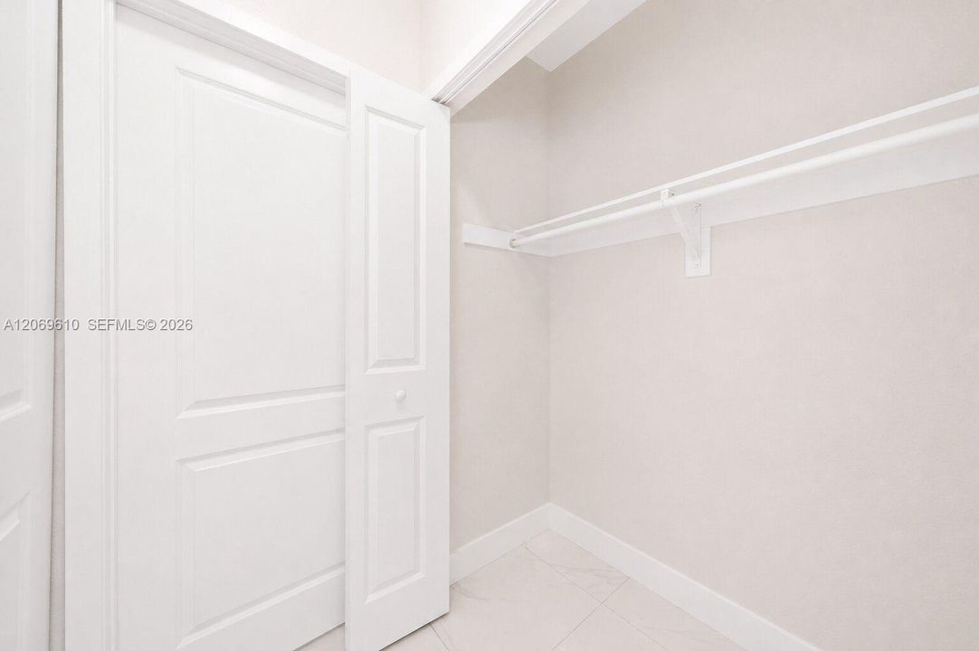 В аренду: $3,000 (3 спален, 2 ванн, 1110 Квадратных фут)