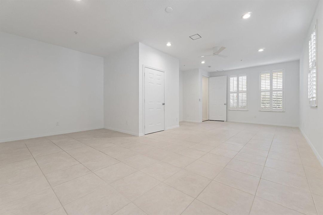 Main Level Flex-Space