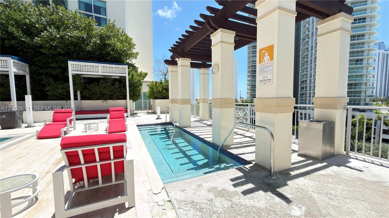 For Rent: $9,100 (4 beds, 4 baths, 2914 Square Feet)