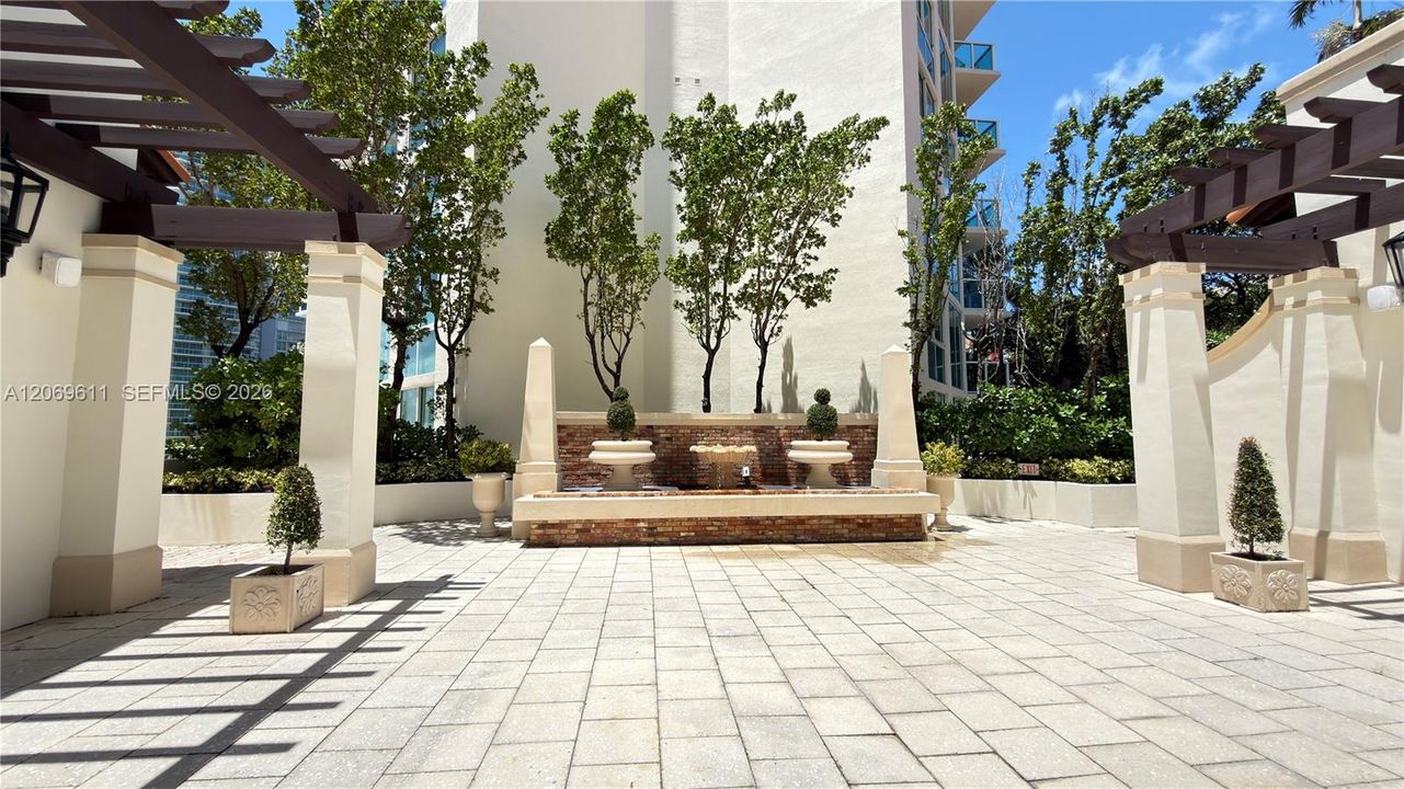 For Rent: $9,100 (4 beds, 4 baths, 2914 Square Feet)