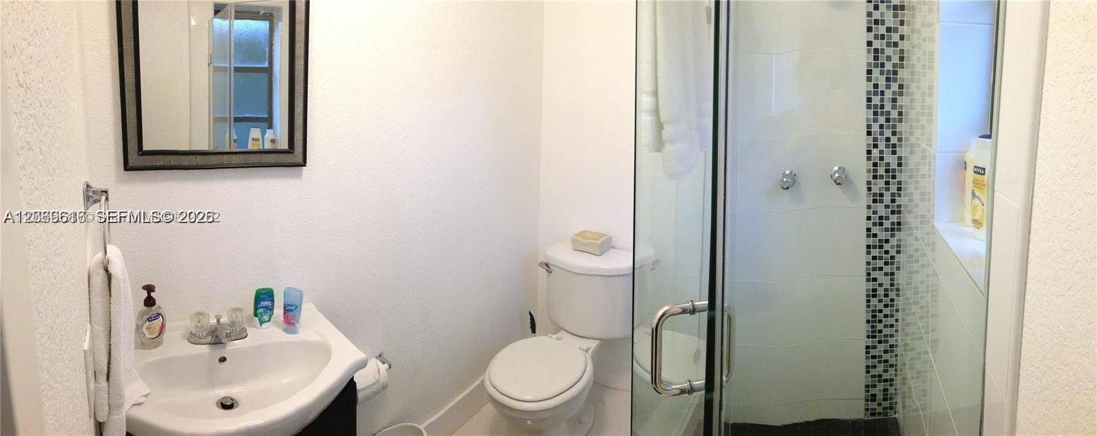 For Rent: $1,395 (0 beds, 1 baths, 200 Square Feet)