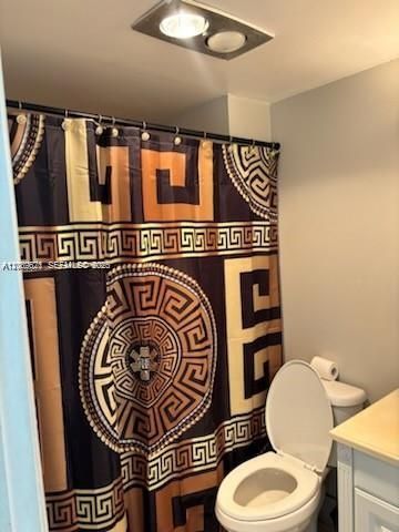 В аренду: $1,625 (2 спален, 2 ванн, 812 Квадратных фут)