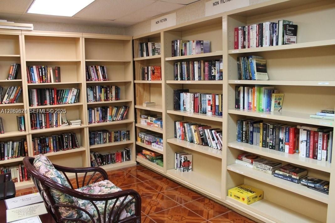В аренду: $1,625 (2 спален, 2 ванн, 812 Квадратных фут)