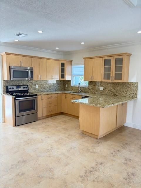 For Rent: $2,950 (2 beds, 1 baths, 1234 Square Feet)