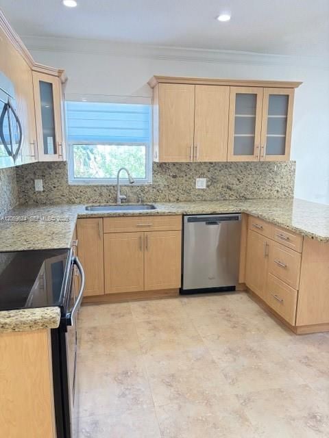 For Rent: $2,950 (2 beds, 1 baths, 1234 Square Feet)