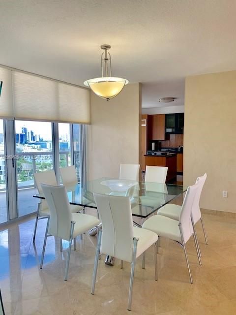 For Sale: $2,100,000 (3 beds, 3 baths, 1840 Square Feet)