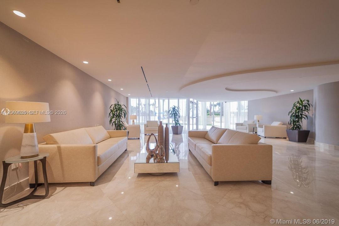 For Sale: $2,100,000 (3 beds, 3 baths, 1840 Square Feet)