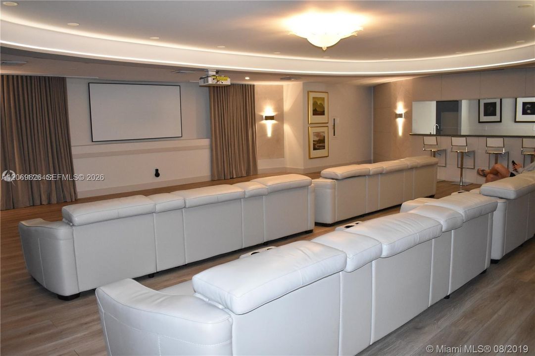 For Sale: $2,100,000 (3 beds, 3 baths, 1840 Square Feet)