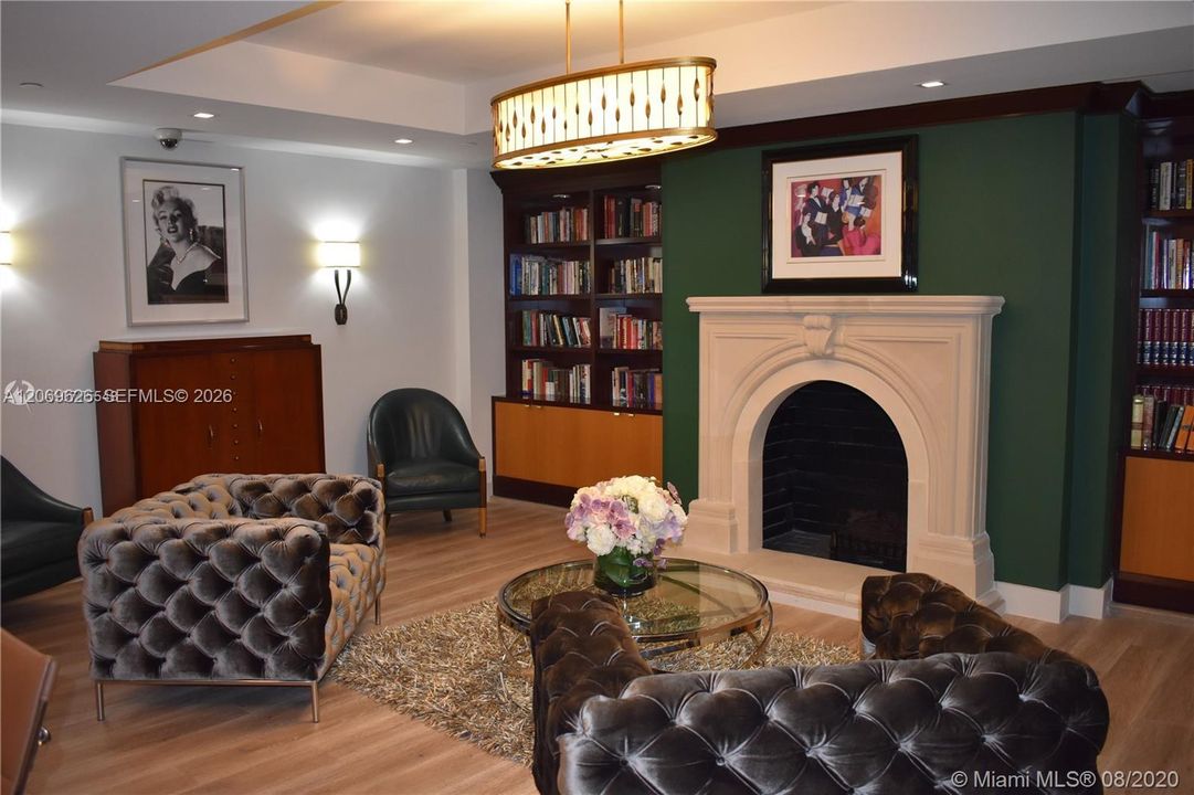 For Sale: $2,100,000 (3 beds, 3 baths, 1840 Square Feet)